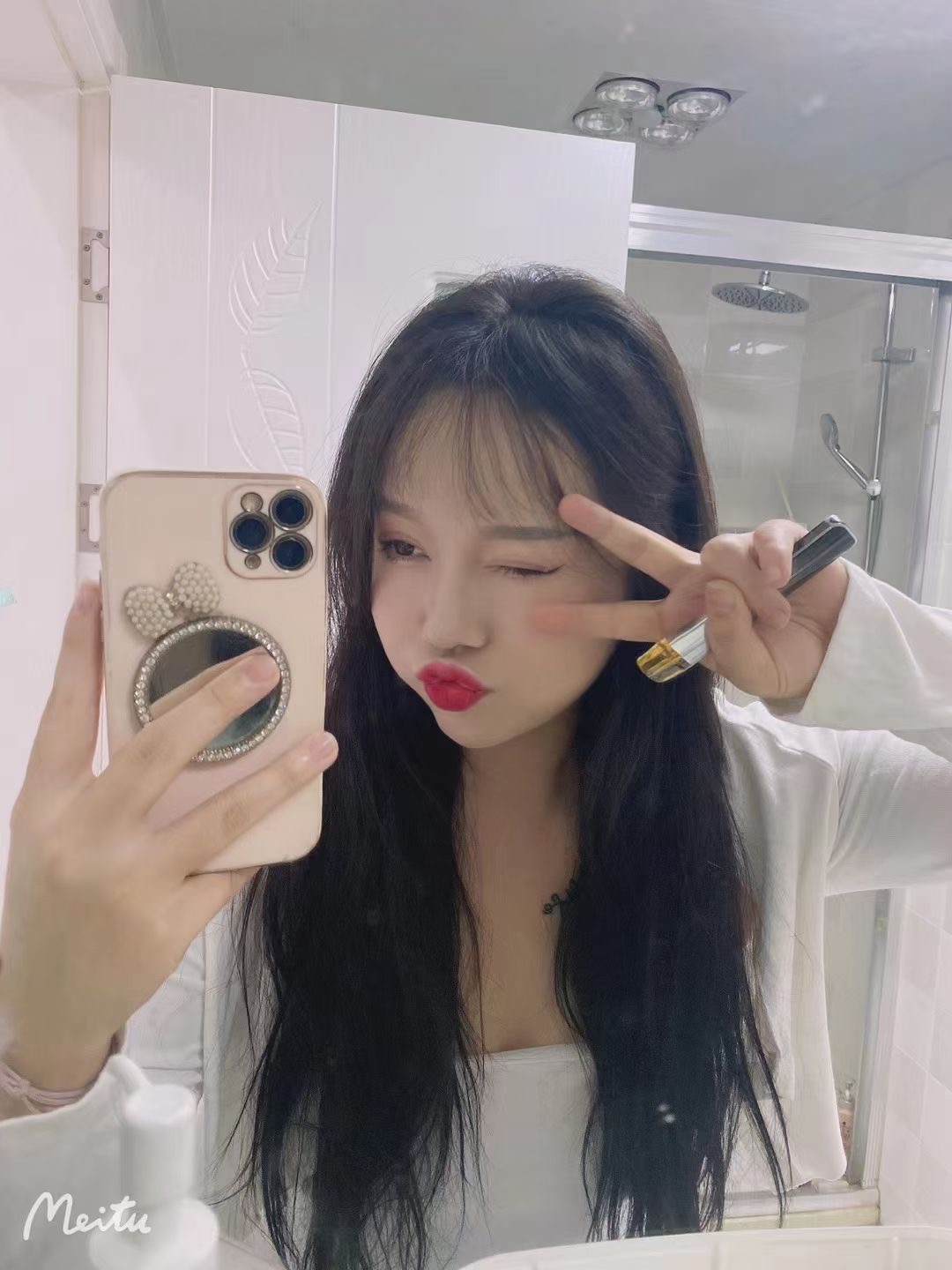 身材比例完美，温柔的妹子